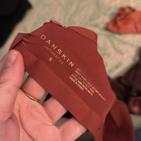 3-Pack Wirefree Bonded Micro Bra Danskin invisible support bras  s NWOT - Picture 4 of 6